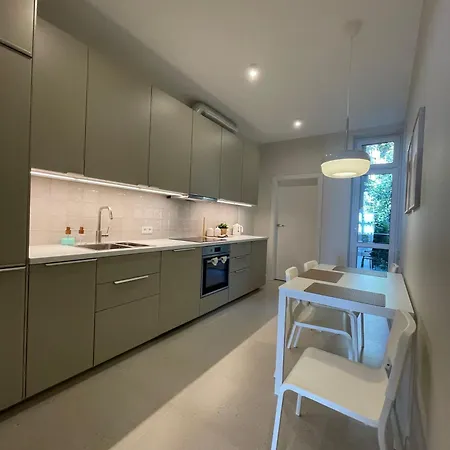 Nowy Kleparz 102 M2 With 3 Separate Bedrooms * كراكوفيا