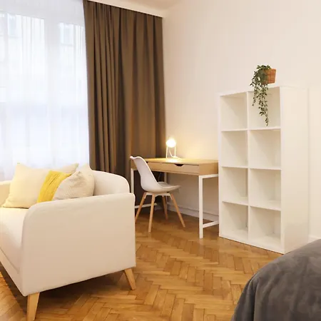 Nowy Kleparz 102 M2 With 3 Separate Bedrooms Krakow
