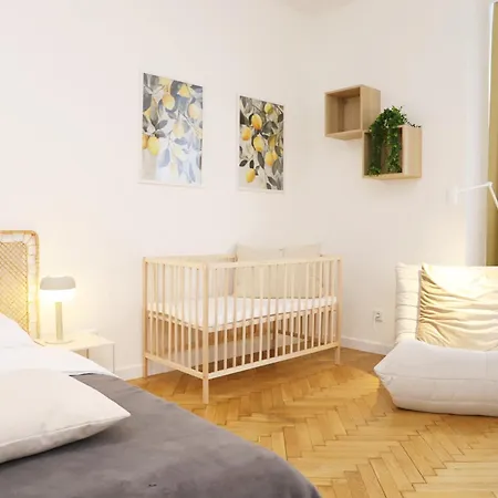 Lägenhet Nowy Kleparz 102 M2 With 3 Separate Bedrooms Kraków