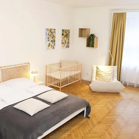 Nowy Kleparz 102 M2 With 3 Separate Bedrooms