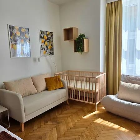 Nowy Kleparz 102 M2 With 3 Separate Bedrooms * Krakow