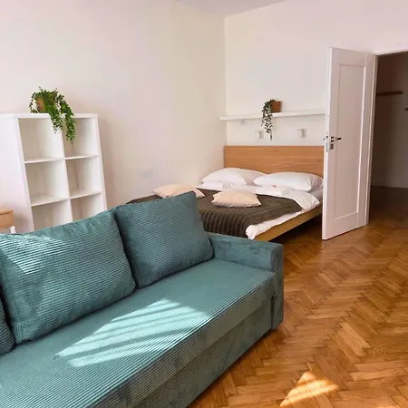 Nowy Kleparz 102 M2 With 3 Separate Bedrooms