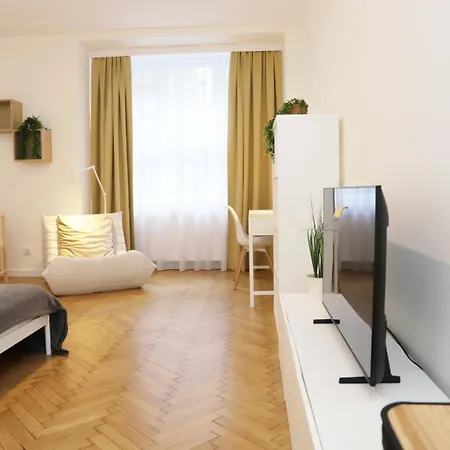 Nowy Kleparz 102 Sqm With 3 Separate Bedrooms Lägenhet