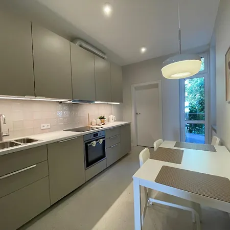 Nowy Kleparz 102 M2 With 3 Separate Bedrooms דירה קרקוב