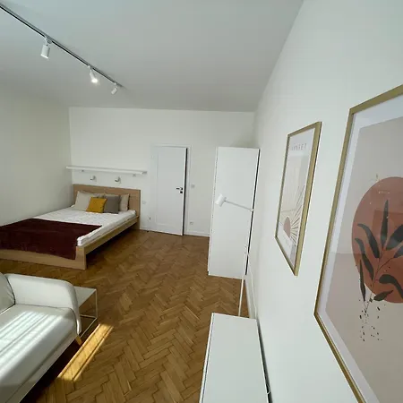 Nowy Kleparz 102 M2 With 3 Separate Bedrooms *